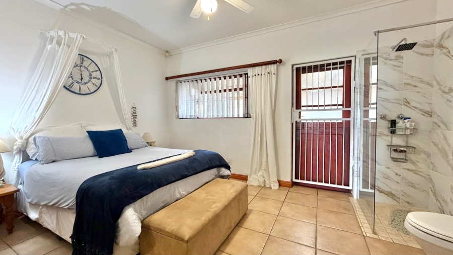 4 Bedroom Property for Sale in Heldervue Western Cape